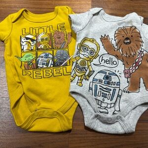 2 Star Wars Themed One-Piece Newborn‎ Bodysuits